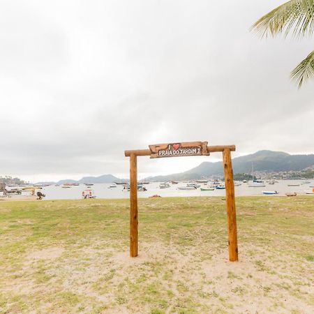 Apto A 800M Da Praia Do Jardim Em أنجرا دوس ريس المظهر الخارجي الصورة